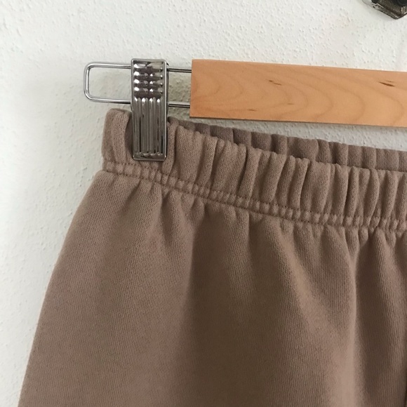 Small TNA Aritzia Lounge Sweat Shorts Camel Fleece - Picture 3 of 6